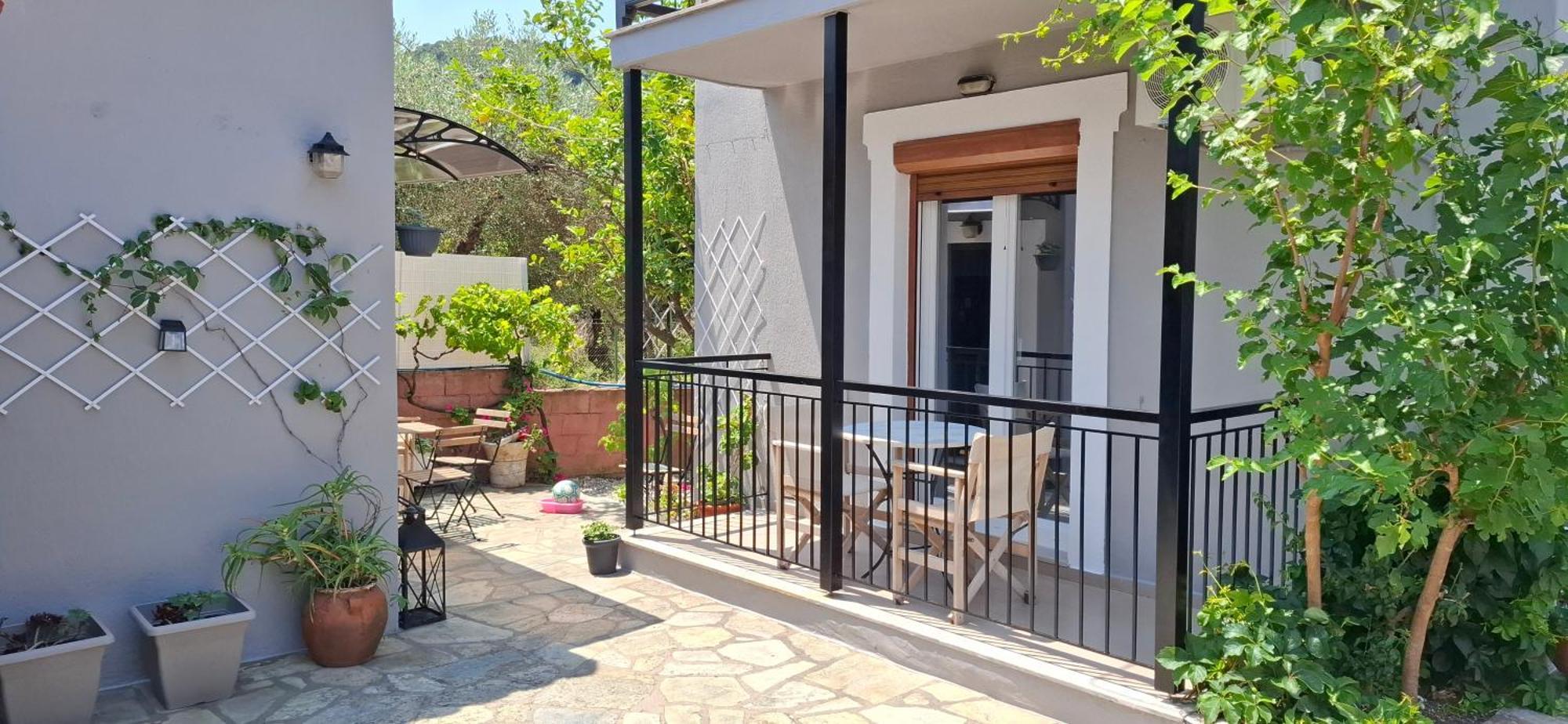 Georgia Apartment Stafylos